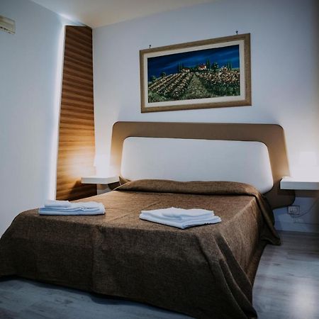 Hotel Casale Dei Greci 比亚恩卡维拉 外观 照片