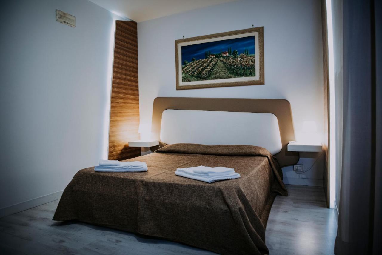 Hotel Casale Dei Greci 比亚恩卡维拉 外观 照片
