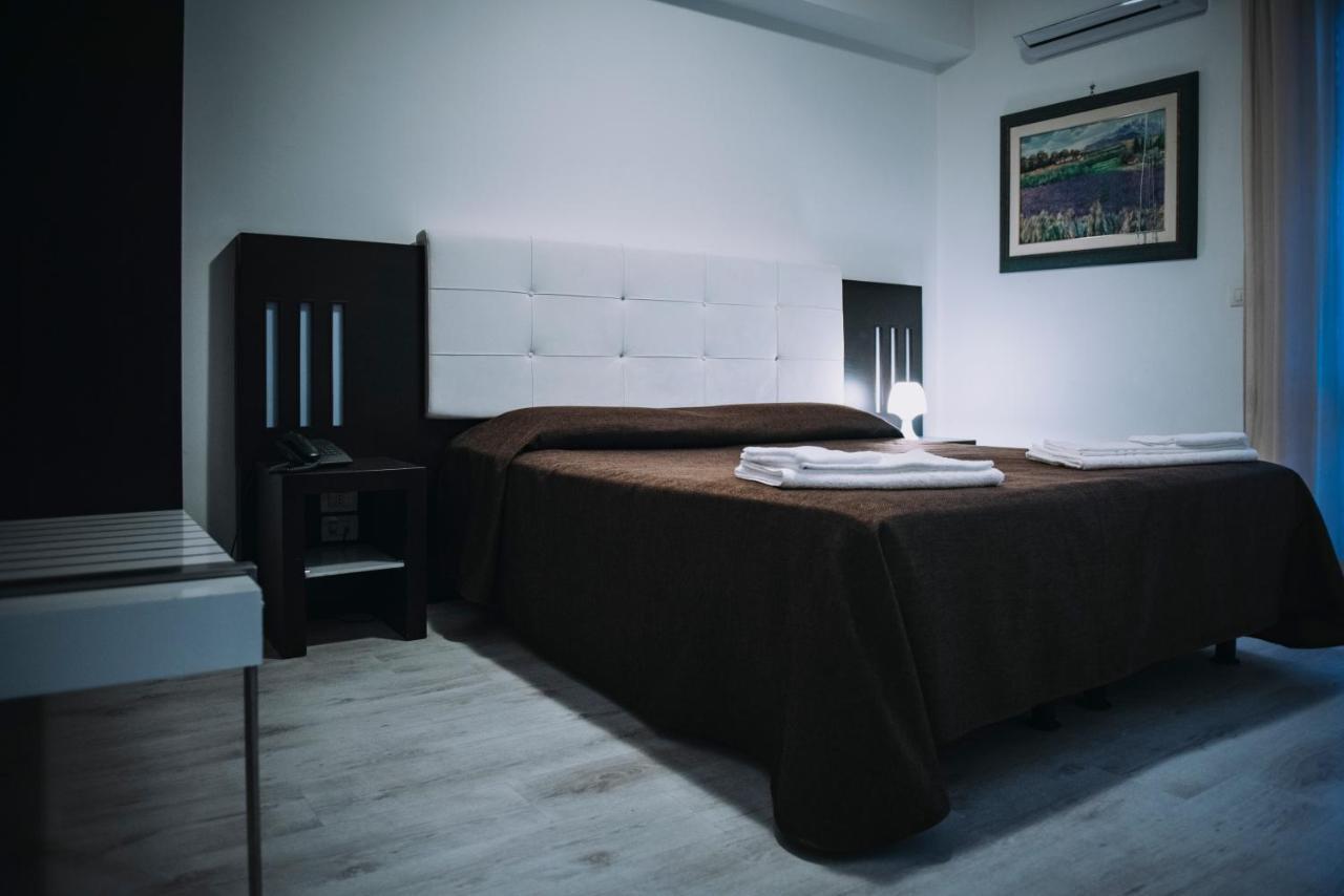 Hotel Casale Dei Greci 比亚恩卡维拉 外观 照片