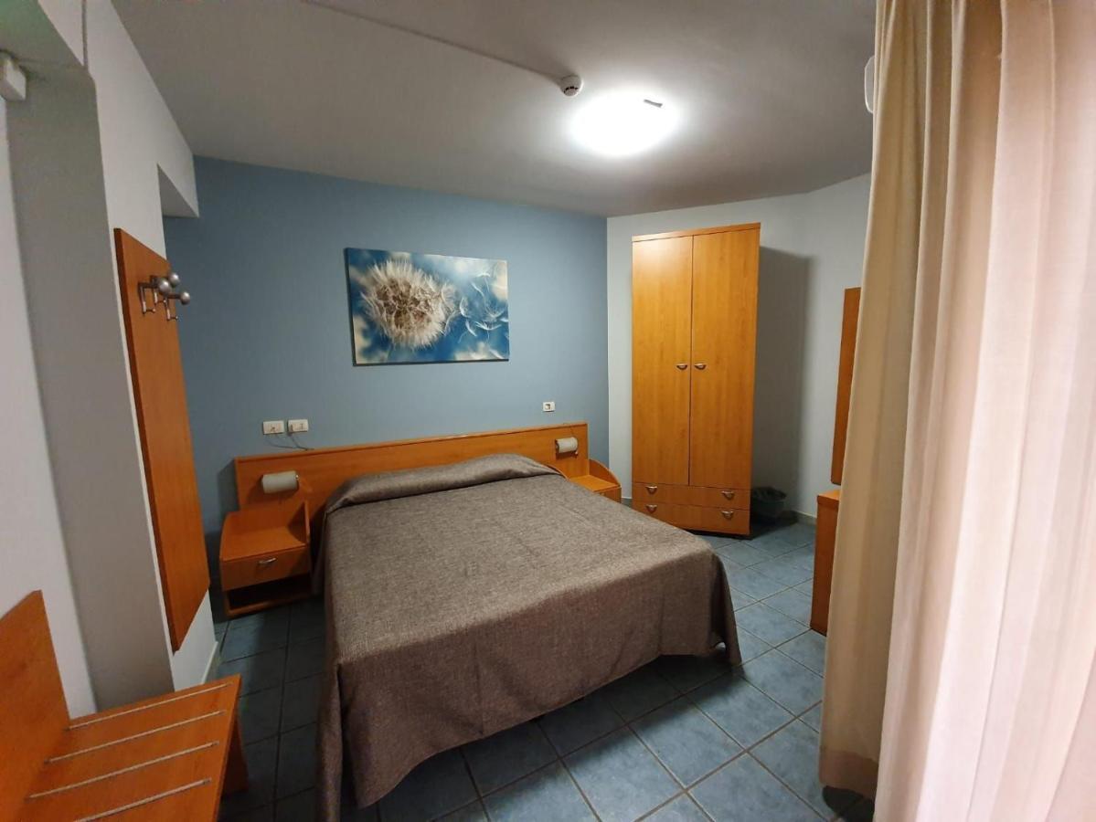Hotel Casale Dei Greci 比亚恩卡维拉 外观 照片