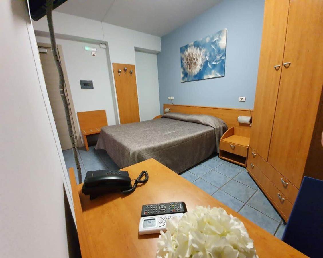 Hotel Casale Dei Greci 比亚恩卡维拉 外观 照片