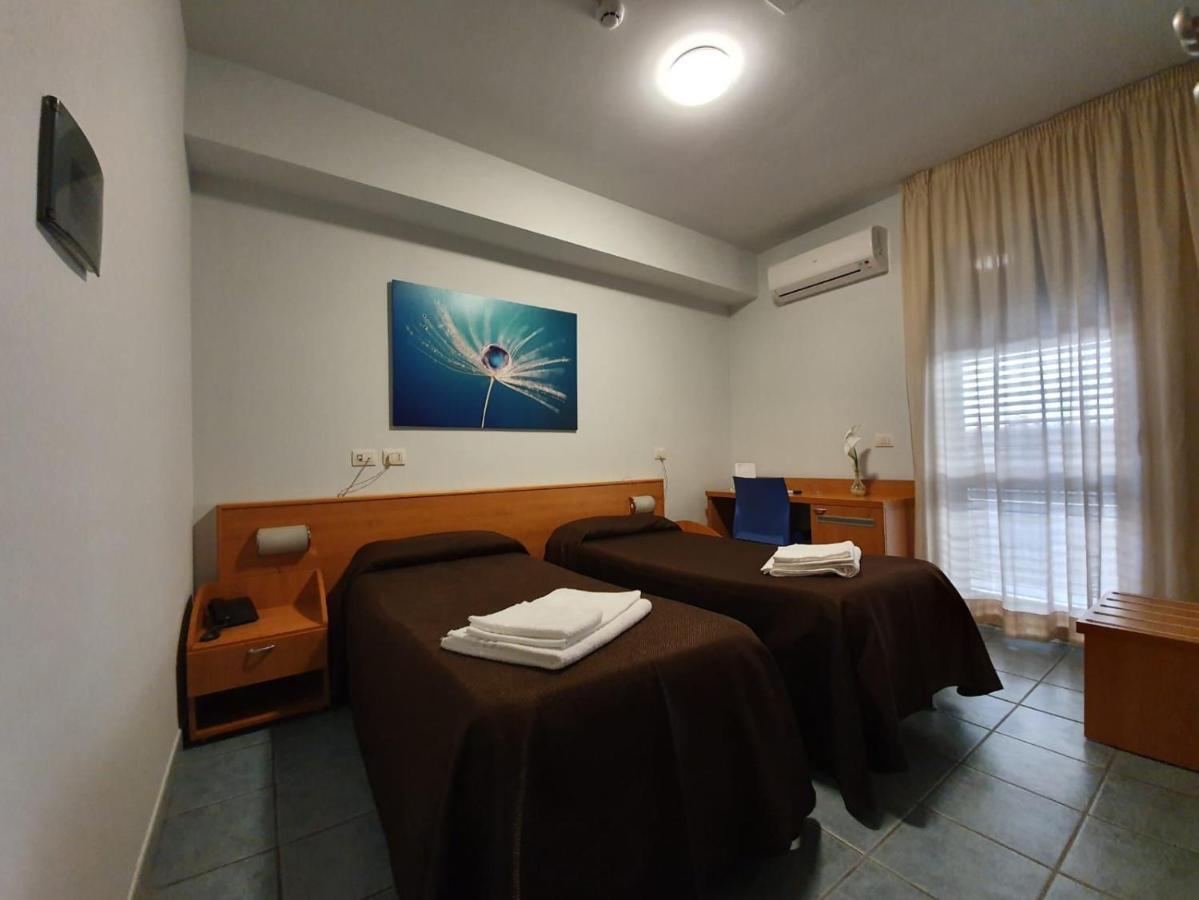 Hotel Casale Dei Greci 比亚恩卡维拉 外观 照片
